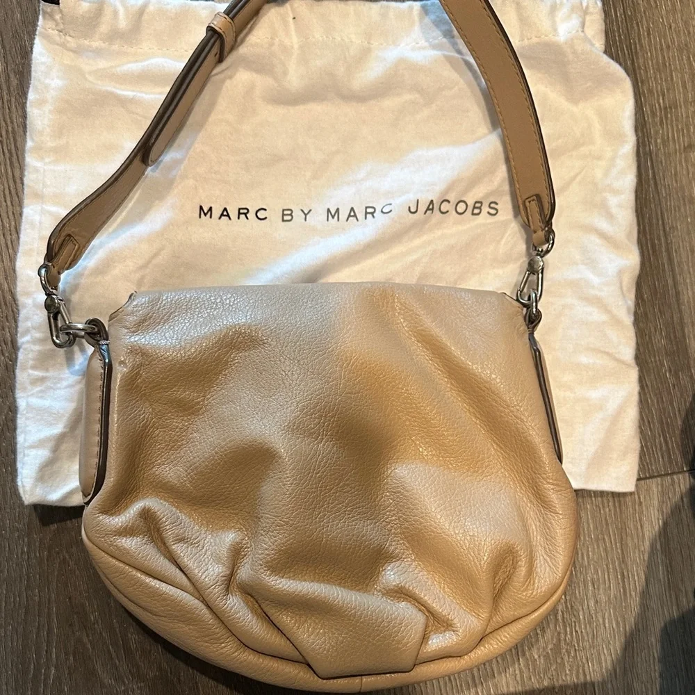 Marc by Marc Jacobs Camel Tan Leather Crossbody Bag - Picture 2 of 6